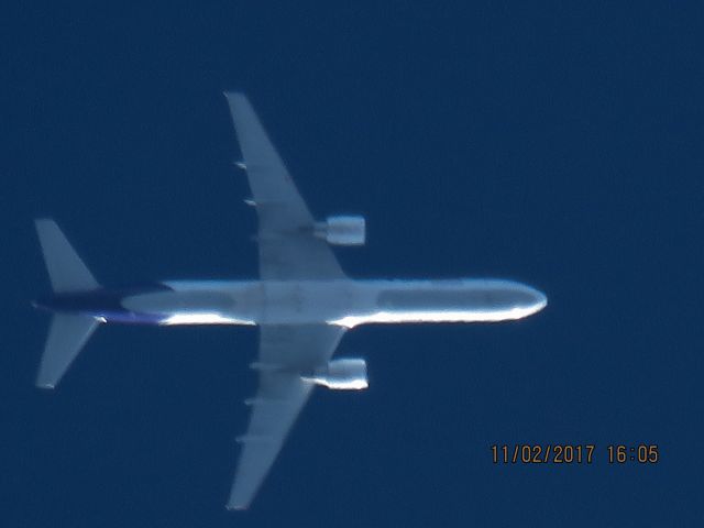 Boeing 757-200 (N997FD)