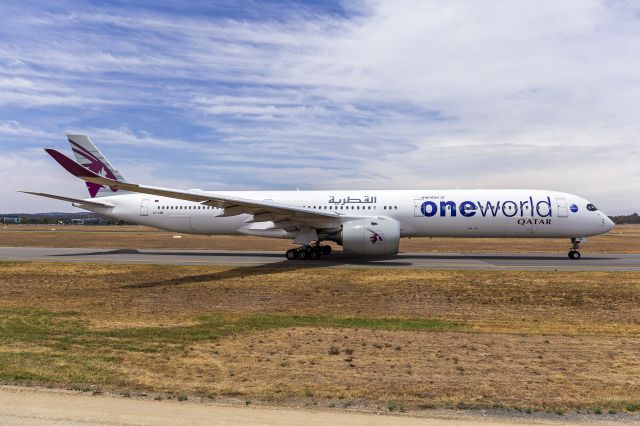 Airbus A350-1000 (A7-ANE) - Qatar Airways (A7-ANE) Airbus A350-1041 taxiing at Canberra Airport