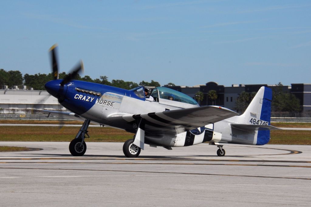 North American P-51 Mustang (N851D)