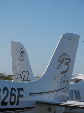 Cirrus SR-22 (N626F)