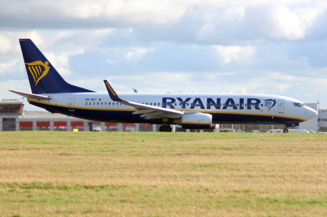 Boeing 737-800 (9H-QET) - Departing rwy 22 on 16-Feb-24 operating flight RYR584 to LIRP.