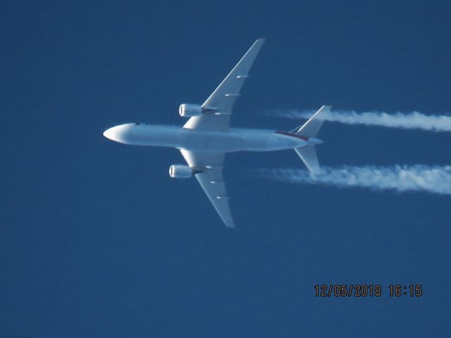 Boeing 777-200 (N755AN)