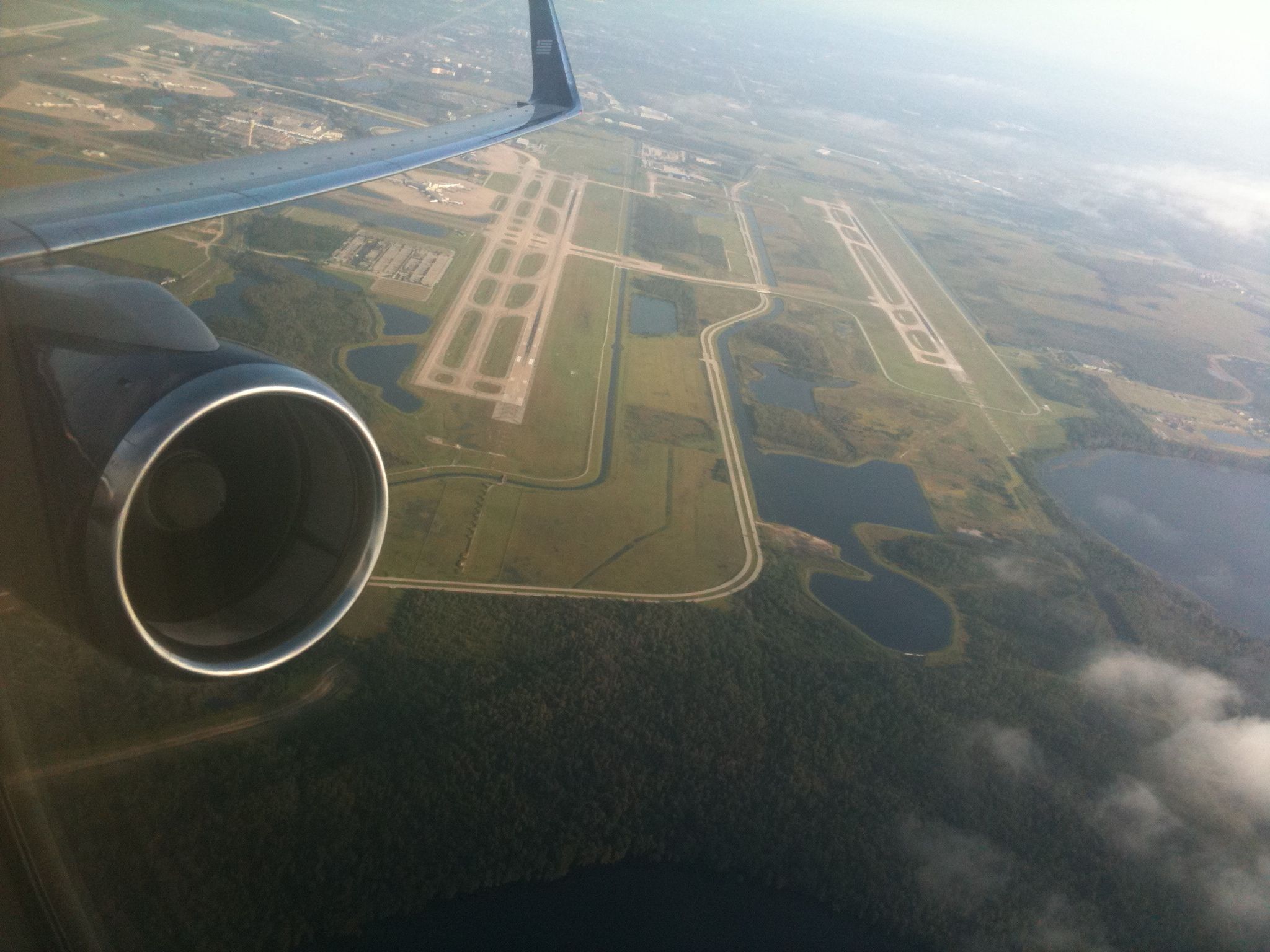 Airbus A319 (N1116A) - Smokin out of KMCO to the south before a left turn to KCLT