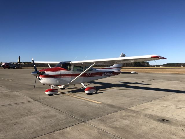 Cessna Skylane (N86MR)