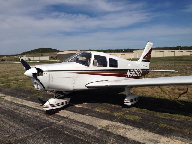 Piper Cherokee (N56821)