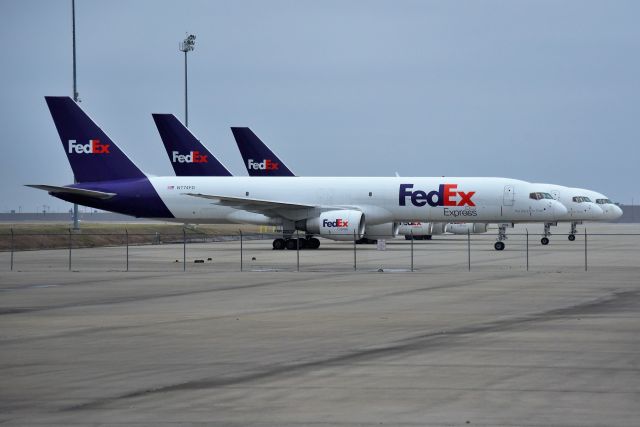 Boeing 757-200 (N774FD) - Along with sister ships N935FD and N997FD sitting on the postal ramp. 02/28/23