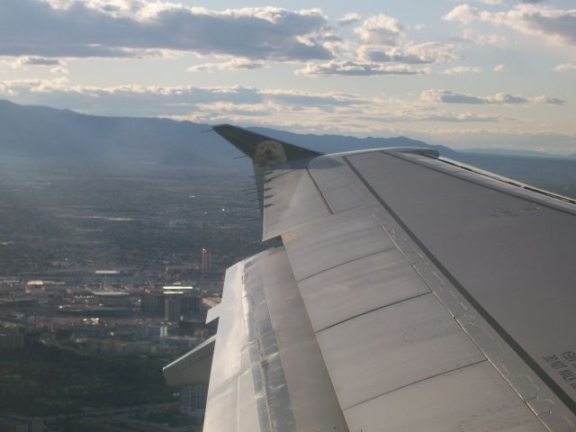 Airbus A319 (N935FR) - Takeoff.