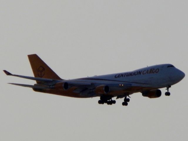 Boeing 747-400 (N904AR)