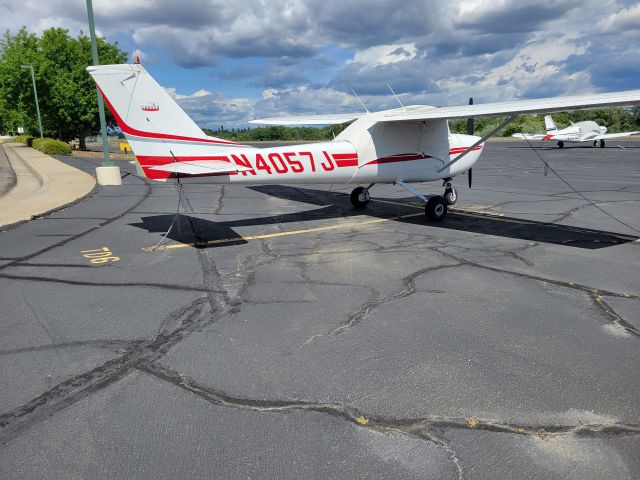 Cessna Commuter (N4057J)