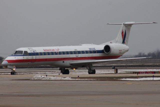 Embraer ERJ-135 (N831AE) - N831AE arriving at Willard Airport from New York LaGuardia as MQ9800, with a beacon shot!