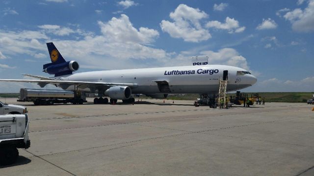 Boeing MD-11 (D-ALCL) - First Lufthansa MD11 I have seen at DIA.