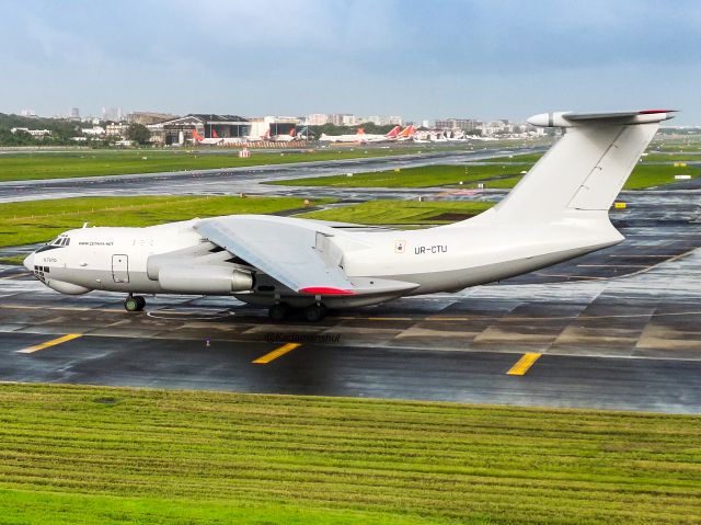 Ilyushin Il-76 (UR-CTU) - A ZetAvia IL-76TD taxiing towards runway 27 at BOM for it's flight to BAH on a rainy morning