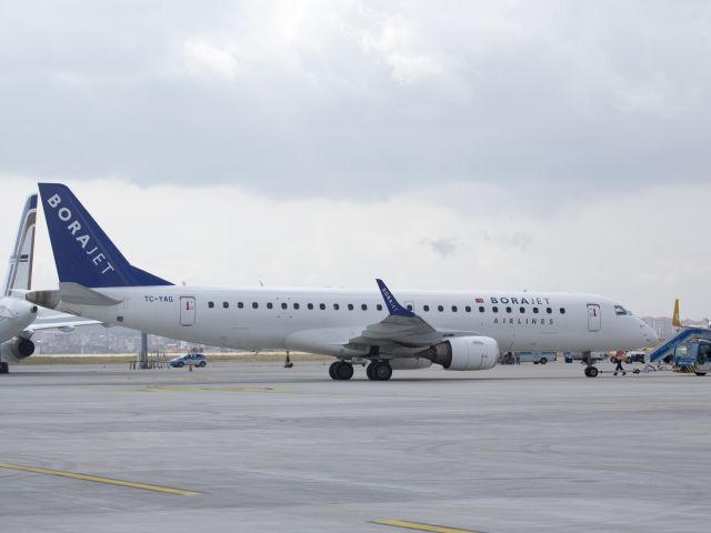 Embraer ERJ-190 (TC-YAG) - Sabiha Gökçen airport, Istanbul, Turkey | 15 SEP 2014.