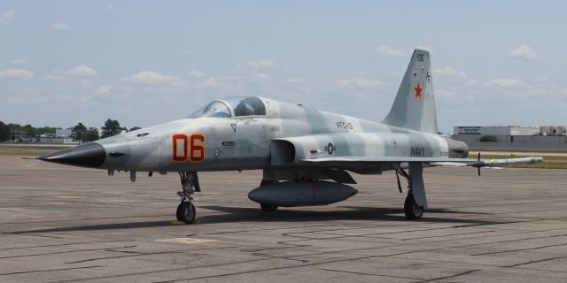 Northrop RF-5 Tigereye (76-1528) - A Northrop F-5N Tiger II from Fighter Squadron Composite (VFC) 13 based at NAS Fallon, NV, on the ramp at Carl T. Jones Field, Huntsville International Airport, AL - June 1, 2019.