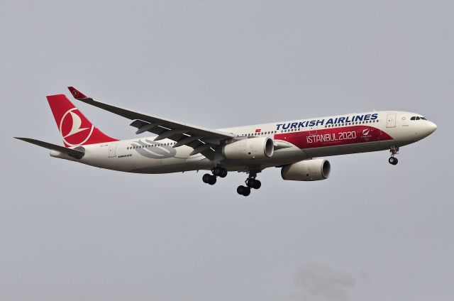 Airbus A330-300 (TC-JNI)