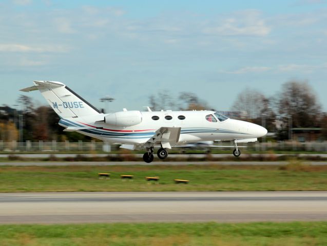 Cessna Citation Mustang (M-OUSE)