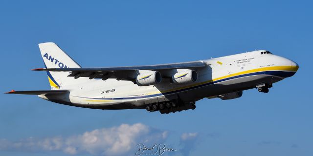 Antonov An-12 (UR-82029) - Departing Portsmouth on its way overseas. 