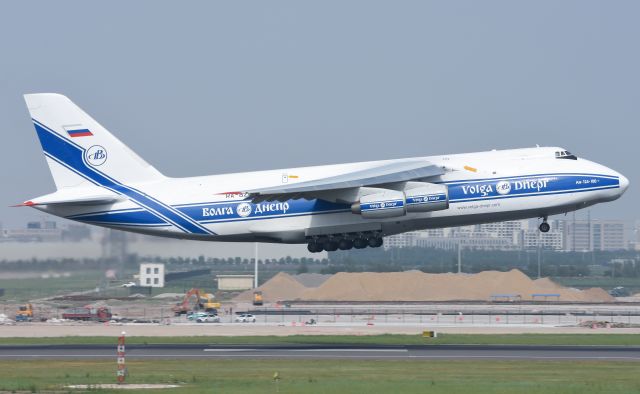 Antonov An-124 Ruslan (RA-82043)