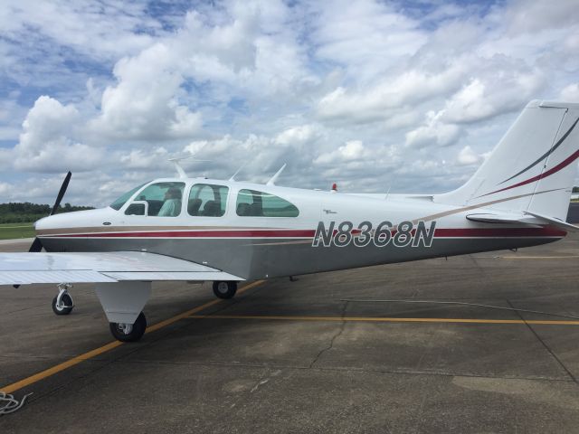 Beechcraft Bonanza (33) (N8368N)