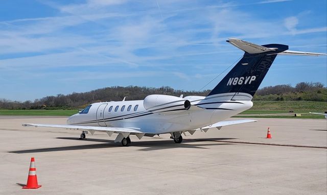 Cessna Citation CJ1 (N86VP) - Butler County Airport (Cincinnati, OH)