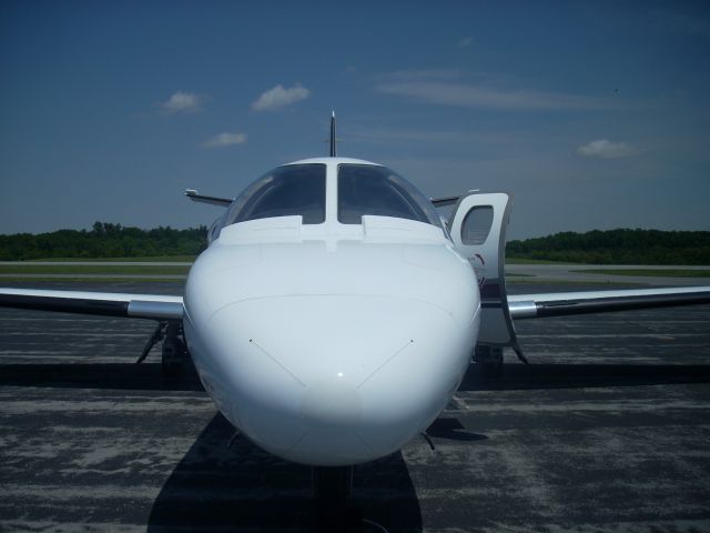 Cessna Citation CJ1 (N829CB) - Nose view