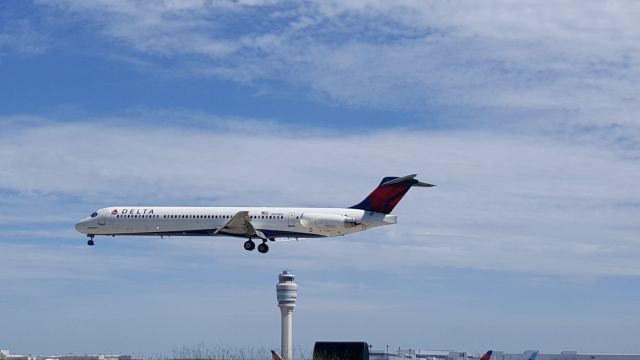 McDonnell Douglas MD-88 (N919DL)