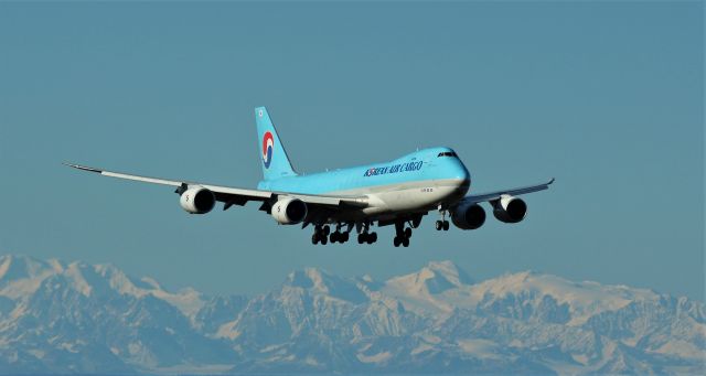 BOEING 747-8 (HL7624)