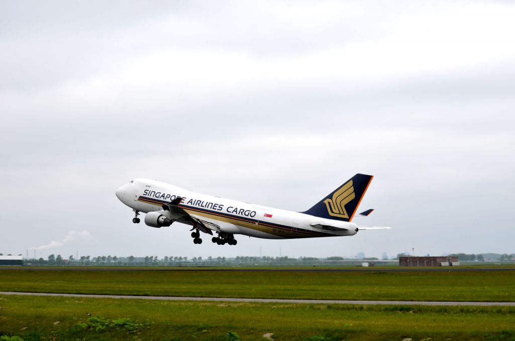 Boeing 747-200 (9V-SFO)