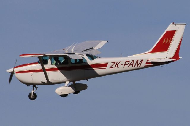 Cessna Skyhawk (ZK-PAM)