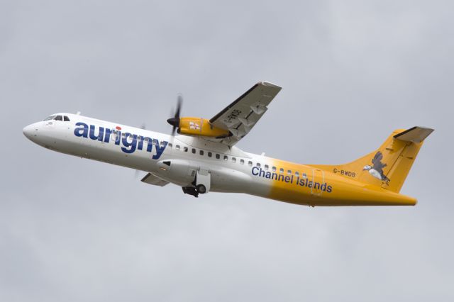 ATR ATR-72 (G-BWDB) - AUR673 departing for Guernsey