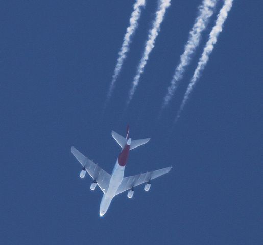 Airbus A380-800 —