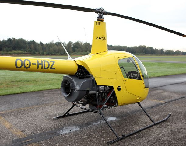 Robinson R-22 (OO-HDZ)