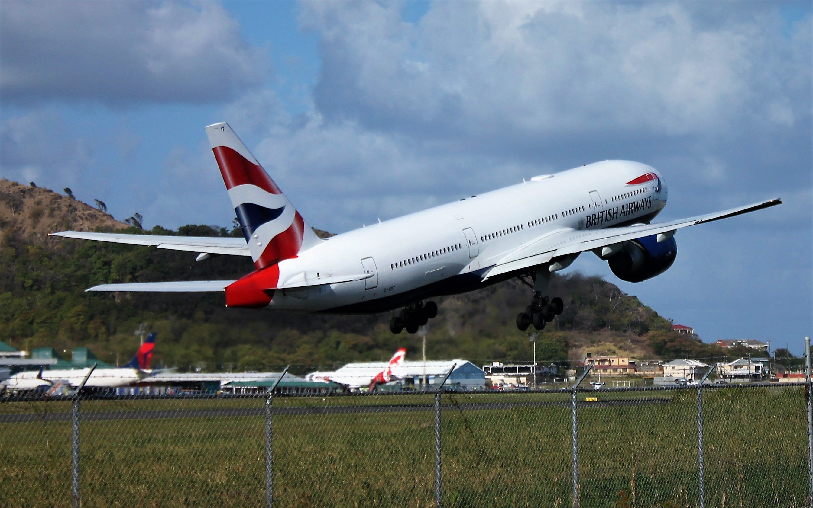 Boeing 777-200 (G-VIIT)