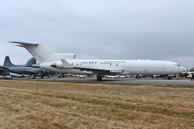 Boeing 727-100 (C-GWKF)