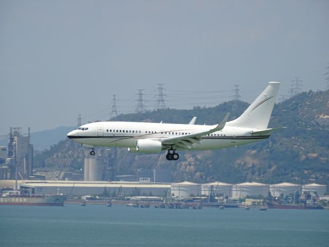 Boeing 737-800 (N977JG)