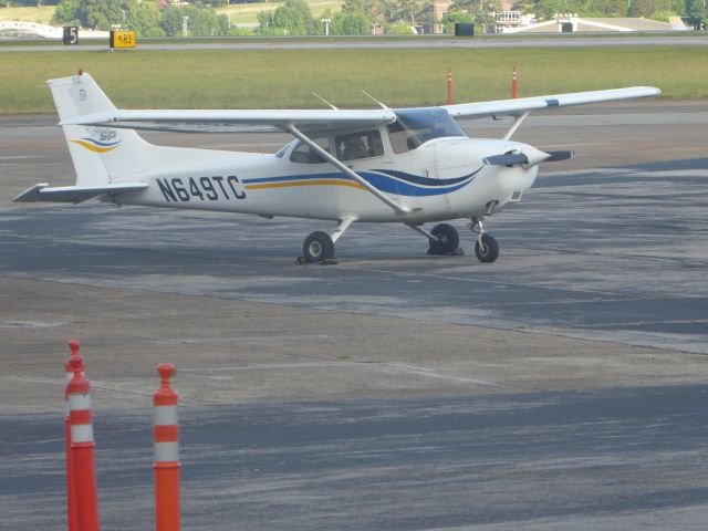 Cessna Skyhawk (N649TC)