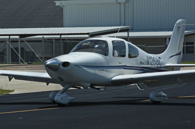 Cirrus SR-20 (N1268C)