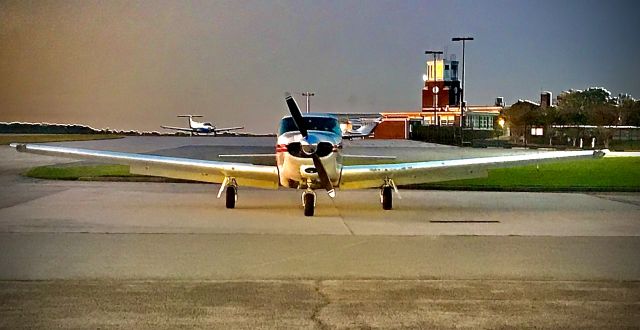 Piper PA-24 Comanche (N8641P)