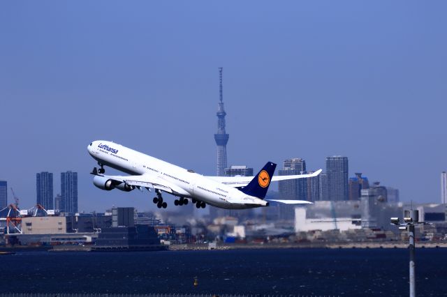 Airbus A340-600 (D-AIHE)