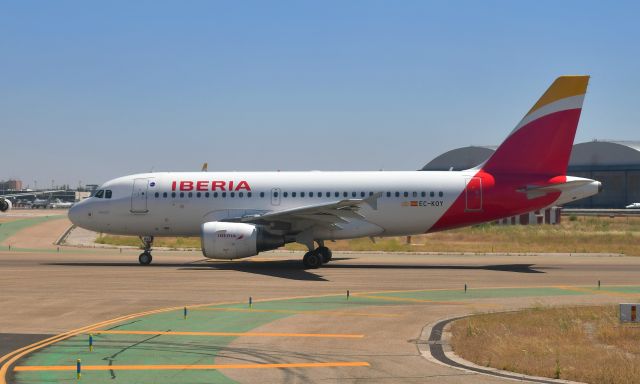 Airbus A319 (EC-KOY) - Iberia Airbus A319-111 EC-KOY in Madrid 