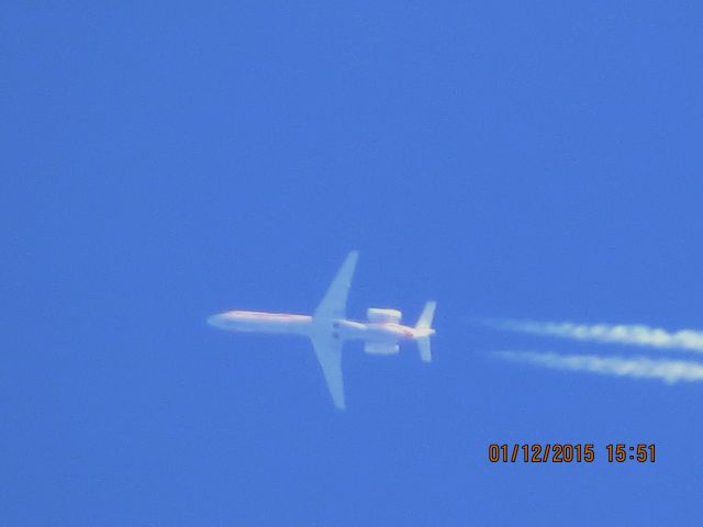 Embraer ERJ-145 (N691AE) - Envoy Air flight 3630 from DFW to PIA over Baxter Springs Kansas (78KS) at 37,000 feet.