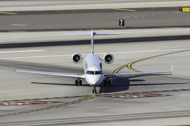 Canadair Regional Jet CRJ-900 (N738EV)