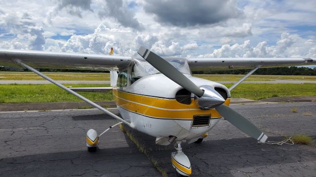 Cessna Skylane (N2654F)