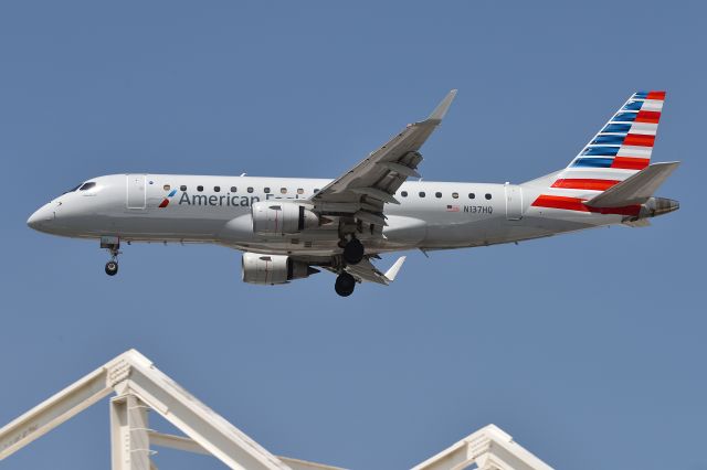 Embraer 175 (N137HQ) - 23L 04-23-25