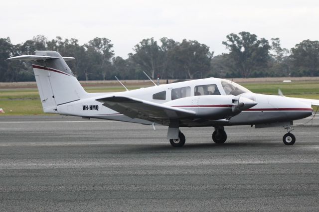 Piper PA-44 Seminole (VH-HMQ)