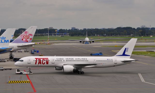 Boeing 757-200 (D4-CBG) - Amsterdam TACV Cabo Verde Airlines Boeing 757-2Q8 D4-CBG leaving Amsterdam