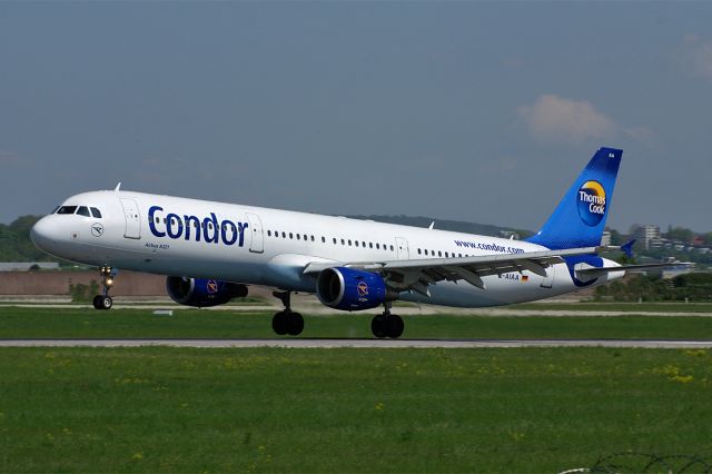 Airbus A321 (D-AIAA) - Airbus A321-211, Condor Berlin, Stuttgart-Echterdingen