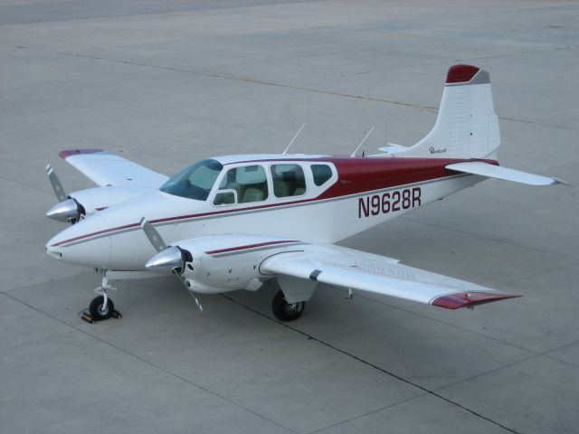 Beechcraft Travel Air (N9628R)