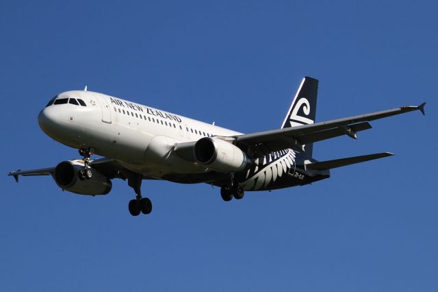 Airbus A320 (ZK-OJG)