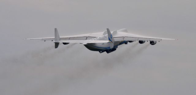 Antonov An-225 Mriya (UR-82060)